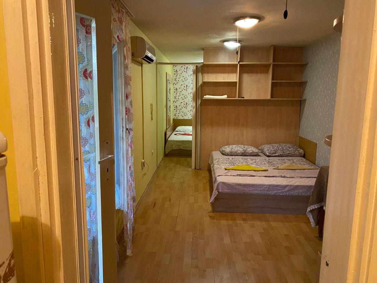 Apartment Karavelov Varna Buitenkant foto